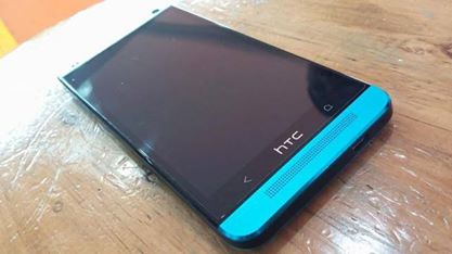 HTC One M7 4g LTE Blue 32GB photo