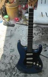 rj 2000 stratocaster guitar photo
