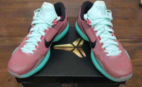 Nike Kobe X 10 Easter Size 9