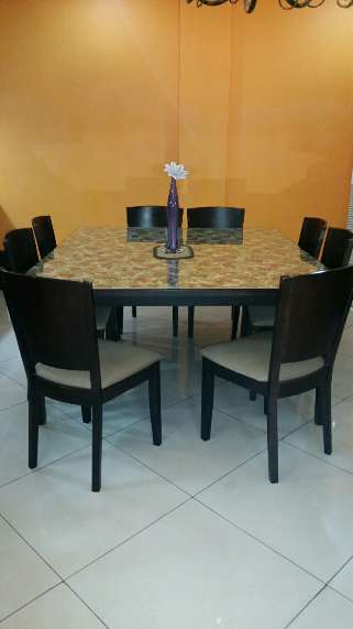 8 Seater Dining Table w/8 chair/Mahogany Wood