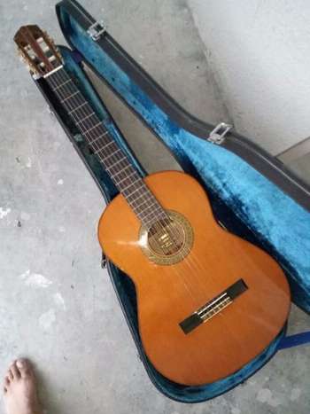 Yamaha classical guitar G-300.made in japan Rare