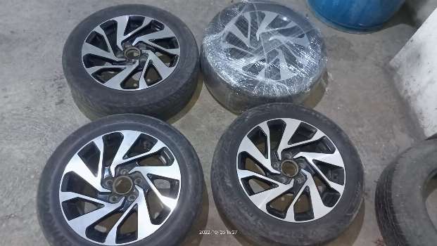 Honda CIvic 2017 (rims) mags and tire
