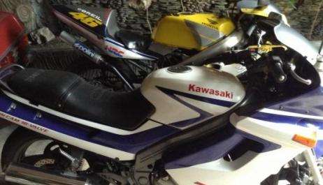 Kawasaki Zz250 r Bigbike photo