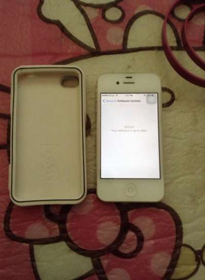 iPhone 4s White 16gb Globe Locked photo
