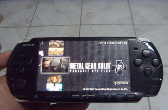 Psp 3001 Slim 8gb Mmc With 17Games installed photo