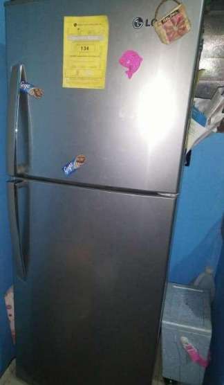 Lg 2doors refrigerator photo
