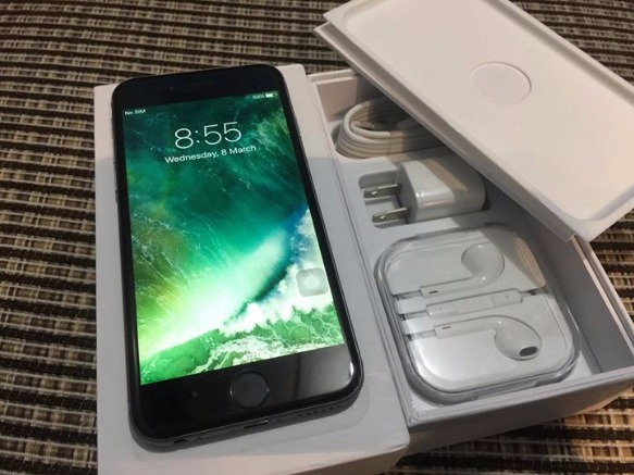 IPhone 6 space gray 128gb Factory unlocked photo