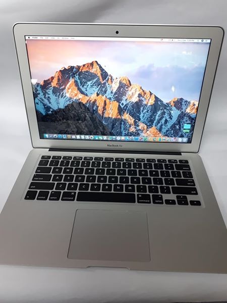 MacBook Air (13-inch 2014) photo
