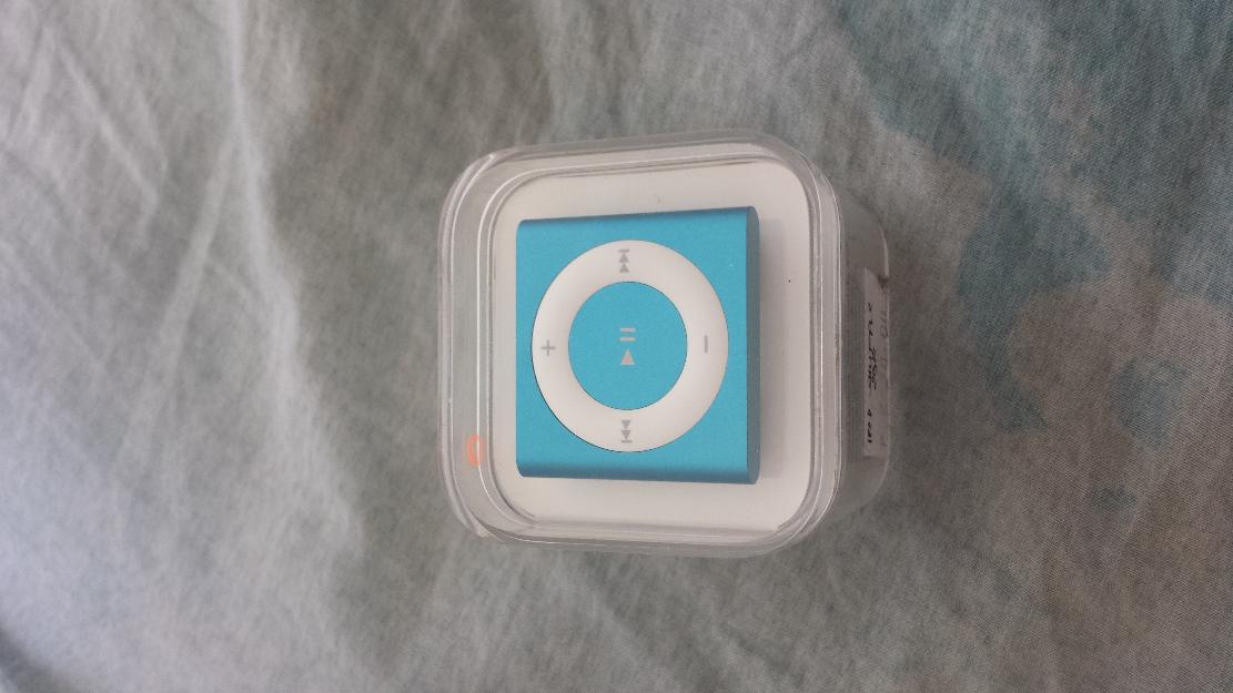 2gb iPod Shuffle photo
