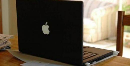 Apple Macbook Black Laptop 13inches Core 2 Duo photo