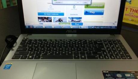 Asus i7(4th Gen) X550L Gaming Laptop 8gb RAM 1TB HDD photo
