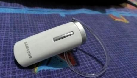 Samsung HM1000 Bluetooth Headset photo