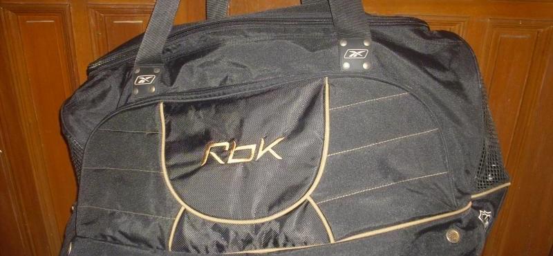 Reebok Athlete's sports bag black canvass photo