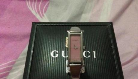 Gucci original watch photo