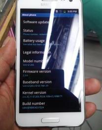White Samsung Galaxy S II HD LTE SHV-120s 16GB photo