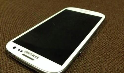 Samsung Galaxy S III i9308 Marble white 16GB photo