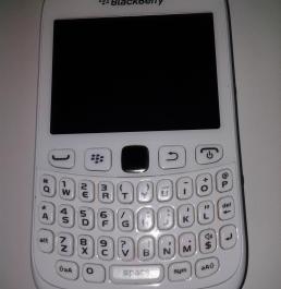 White Blackberry 9320 photo