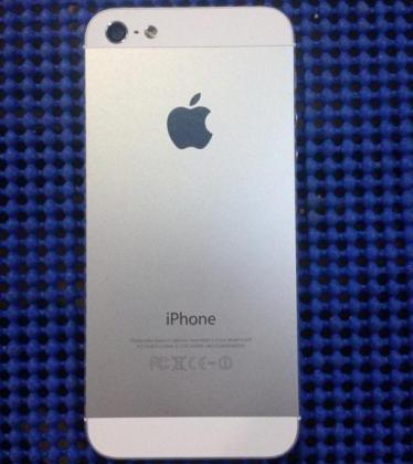 Iphone 5 White Unlocked photo