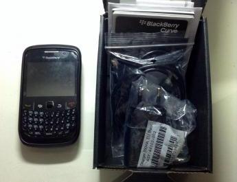 Blackberry 8520 with 8GB micro SD memory card photo