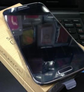 Samsung Galaxy S4 16gb i9505 LTE Complete photo