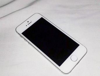 Apple iPhone 5 16GB White photo