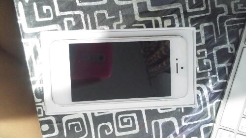 iPhone 5 16GB For Sale Complete photo