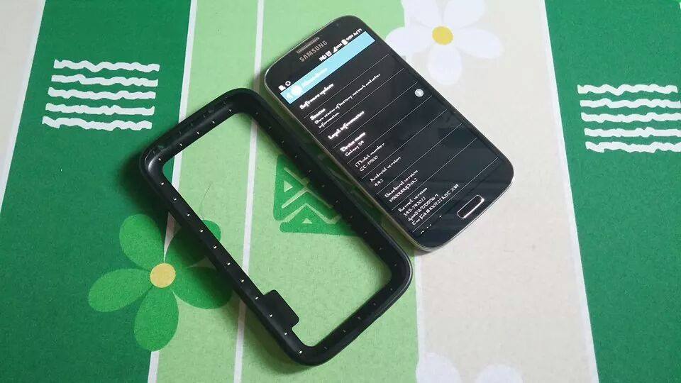 Samsung Galaxy S4 i9500 Blackmist Octacore 16GB photo