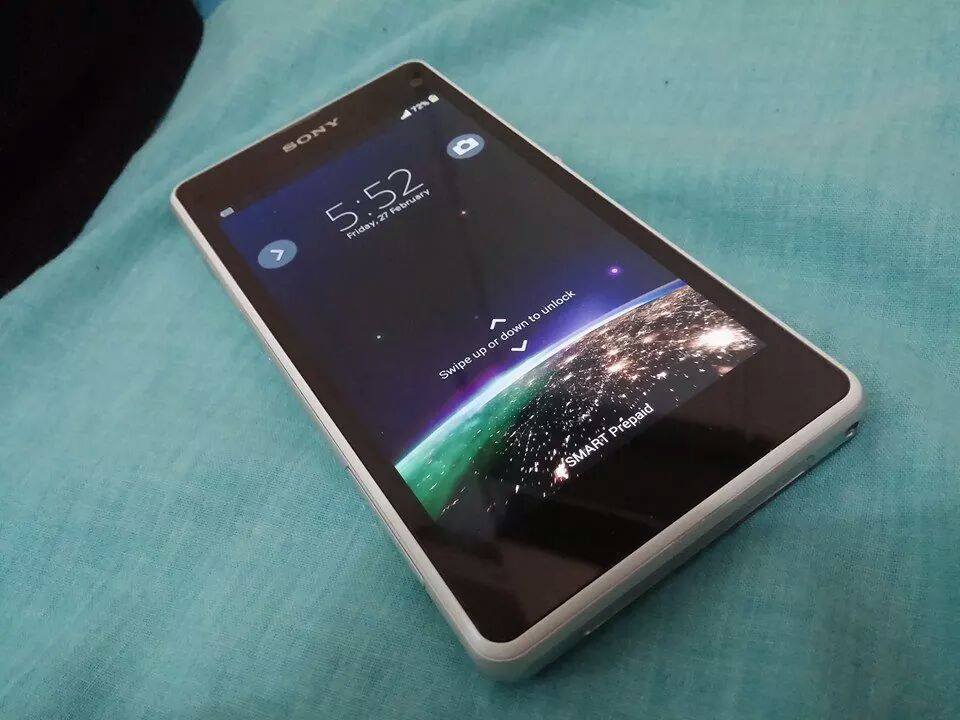 Sony Xperia Z1 Compact D5503 White 4g LTE 16GB photo
