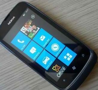 Nokia Lumia 610 photo