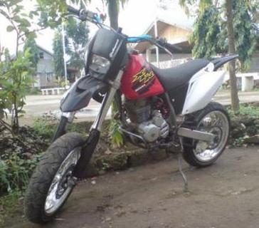 Honda XR200 modified photo