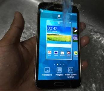 Samsung Galaxy S5 Black Complete NTC photo