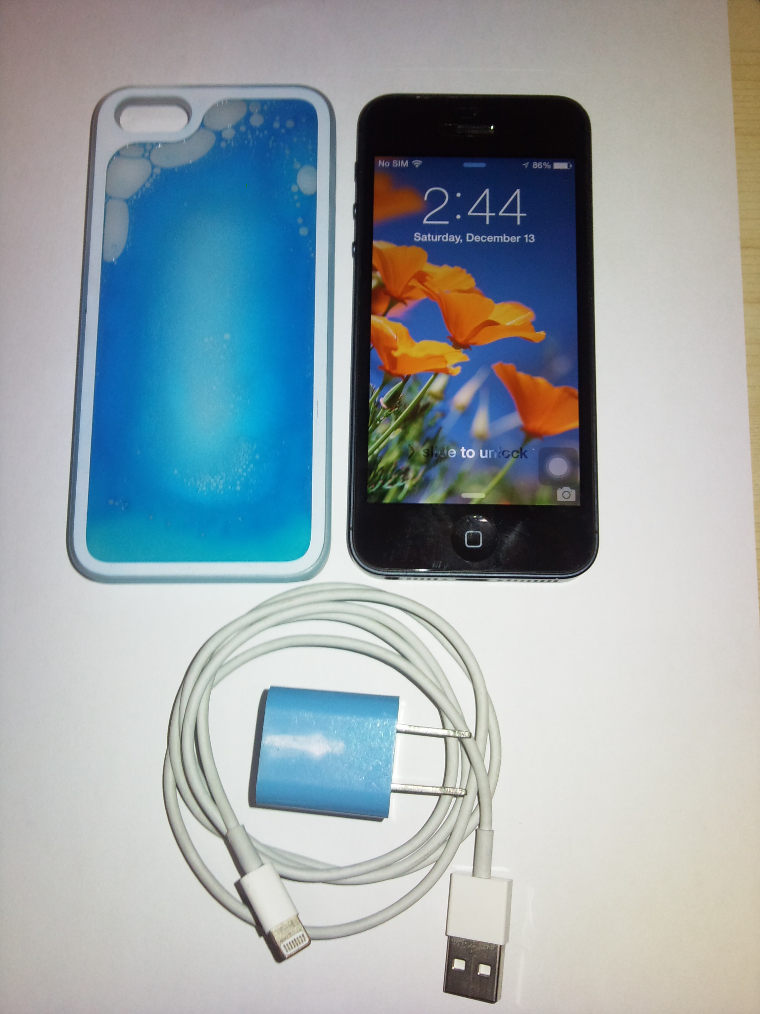 Negotiable Iphone 5 lady owned rush sale photo