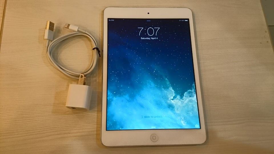 iPad mini 16gb wifi + 4G (with simslot) photo