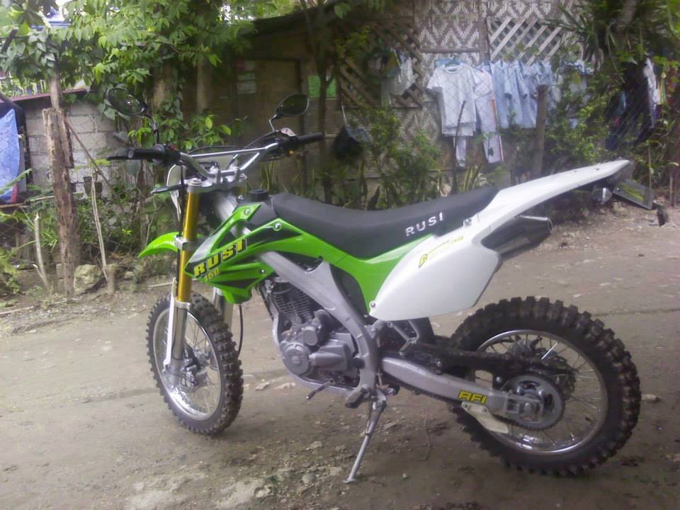 latest model of rusi motorcycle