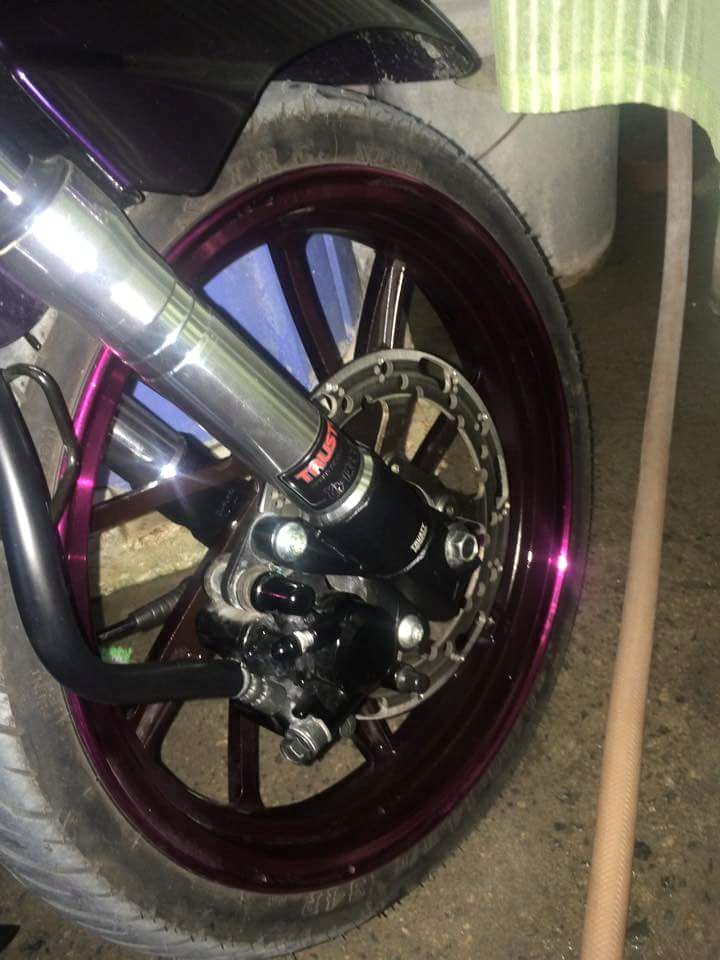 Okimura mags 10spoke violet with dics and tire photo