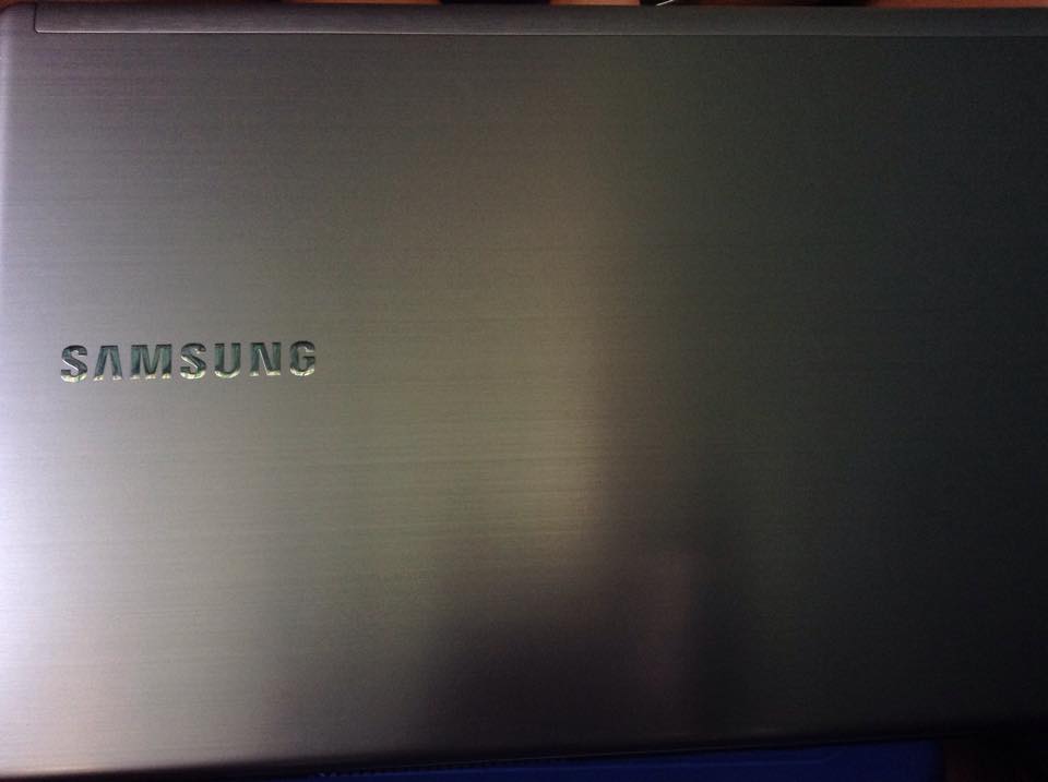 Samsung series 5 ultrabook photo