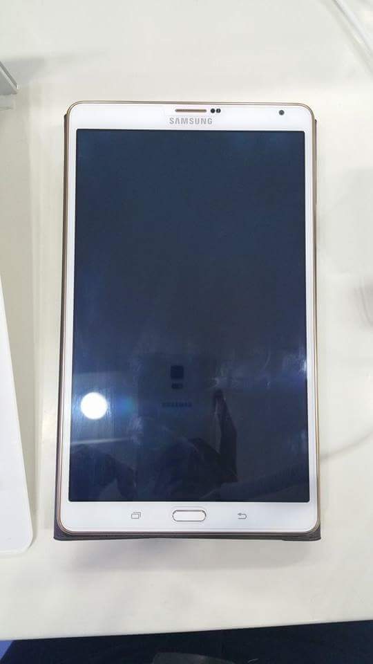 Samsung TAB S8.4 photo