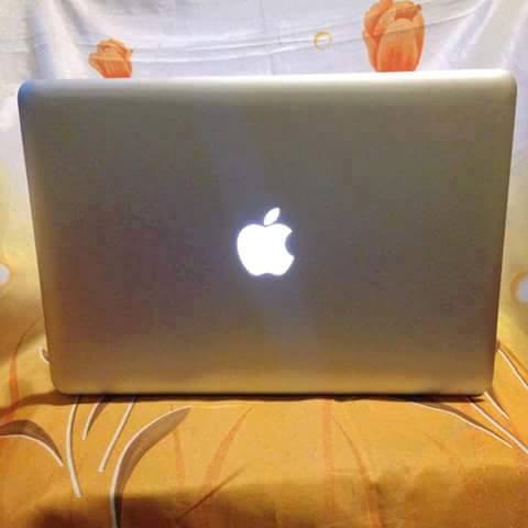 Apple Laptop Macbook Pro photo