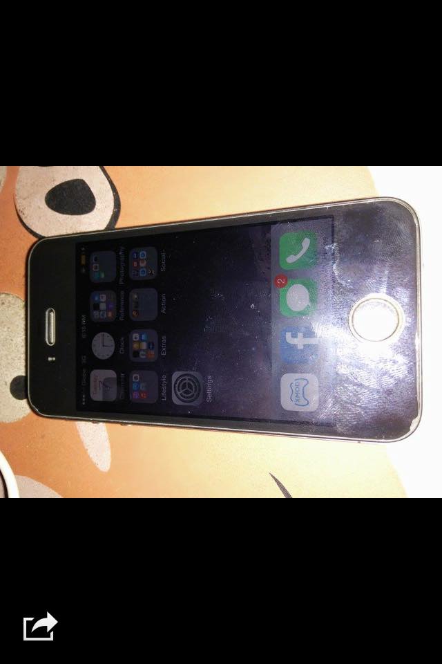iPhone 4s Black Jailbroken photo