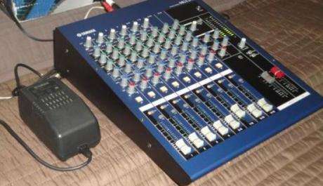 Yamaha MG12-4 mixing console 12channel input