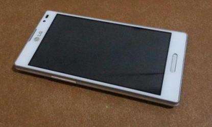 LG L9 white smartphone
