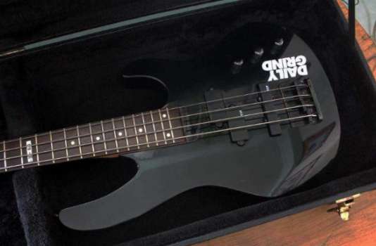 ESP LTD B-50 Bass Guitar Black (w/ ESP Hardcase)