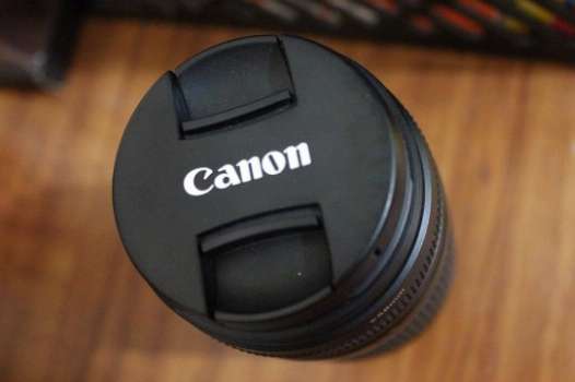 Camera Lens Canon Zoom Lens EF 75-300mm F4-5.6 III