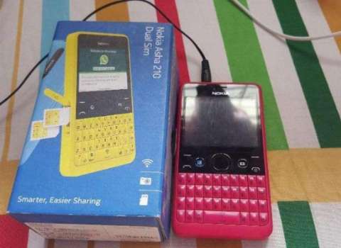 Nokia Asha 210 Dual Sim (Pink)