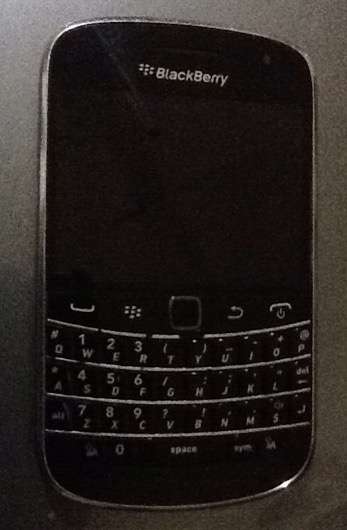 Blackberry Bold 9900 Smartphone (Wifi,3G)