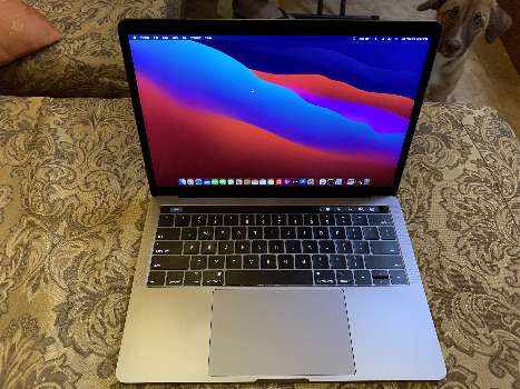 2018 13-inch Macbook Pro w/ Touchbar