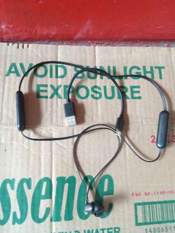 Sony wi-c310 blutooth headset