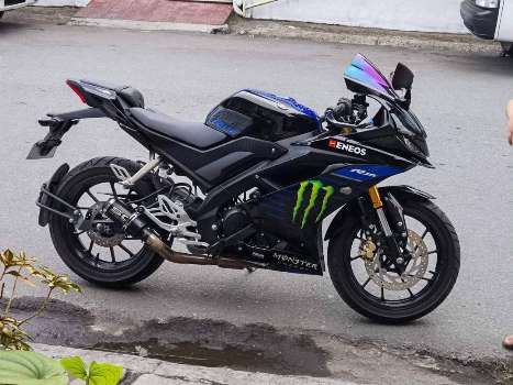 Yamaha R15 Monster Energy Edition