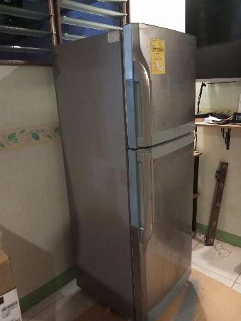 Second hand Refrigerator (Samsung)