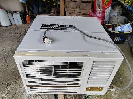 Used Window Type Air conditioner 